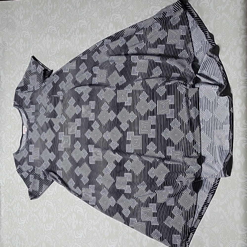 Rare Black and White Lularoe Carly Dress